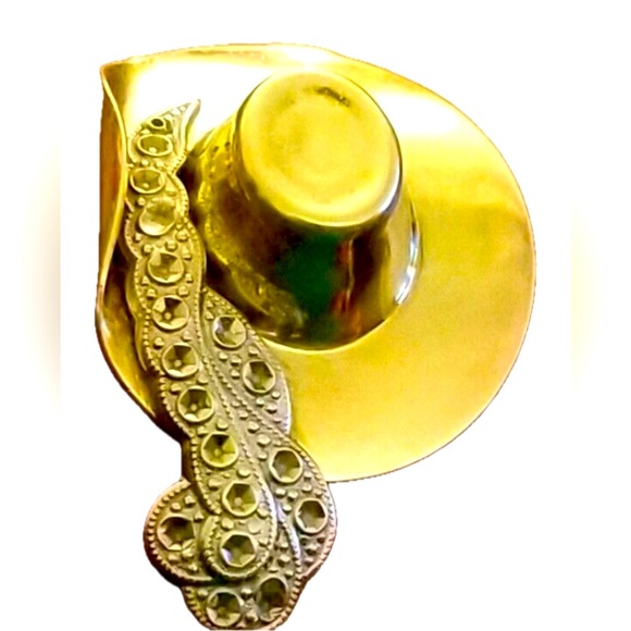 Vintage Cavalier Brass Cowboy Hat Rhinestone Feather Plume Brooch Pin - Picture 6 of 10